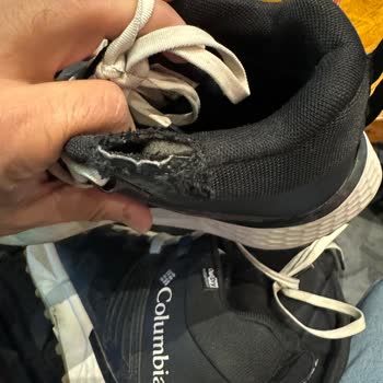 Columbia Outdoor Botların Kısa Sürede Yırtılması Ve Satış Sonrası Hizmet Sorunları