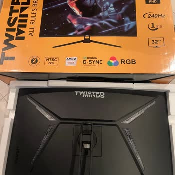 Koskoca Teknosa 1 Vidayı Gönderemiyor.