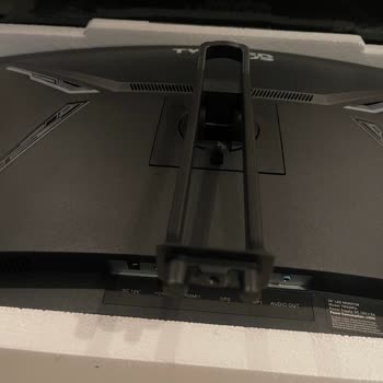 Koskoca Teknosa 1 Vidayı Gönderemiyor.