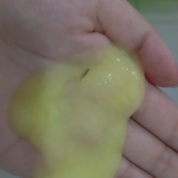 İpek Şampuan Saç Kremi Ambalajında Şaşırtıcı Misafir