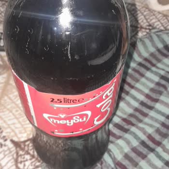 Meysu Kola Tadı Aynı Şurup Gibi