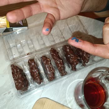 BİM Gofgof Fındıklı Gofretin İçinden Çıkan Plastik Parçaları