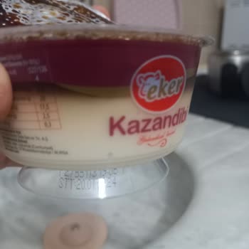 Eker Son Kullanma Tarihi 20.01.24 Olan Kazandibinin Küflü Olması