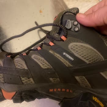 Merrell Footwear Kadın Botum Su Alıyor