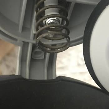 Besafe Oto Koltuk Kemer Sabitleme Klipsi Kendiliğinden Kırıldı