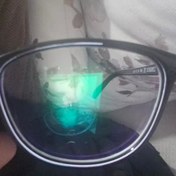 Atasun Optik Gözlük Camındaki Yansımalar Sorunu