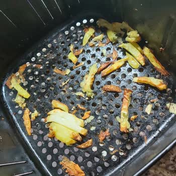 Onvo Airfryer Sepetinin Patatesi Yapıştırması