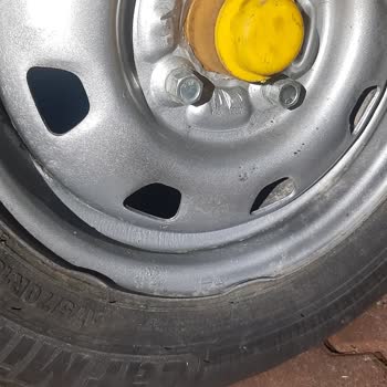 Bayrakdar Kardeşler Tekne Römorku Jantlarının Darbeli Ve Yamuk Olması