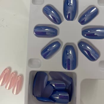 Nascita - Doğuş Kozmetik Takma Tırnak Setimin Bazıları Renksiz Çıktı