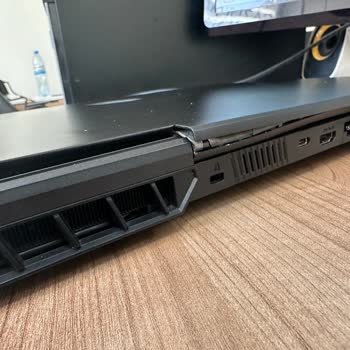 Monster Hayal Kırıklığı Menteşe Sorunu