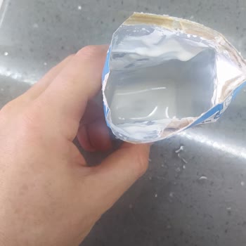 Sütaş Küçük Kutu Süt Bozuk Çıktı