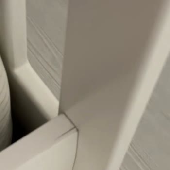 Kinderbett Bebek Odaları Ürününde Çatlama Oldu Ve Farklı Renk Takıldı