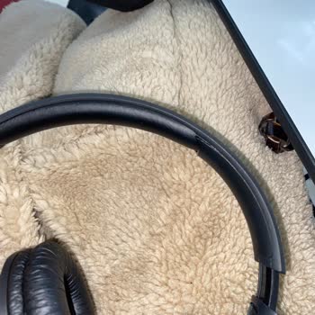 JBL Kulaküstü Kulaklık Üstü Açılıyor