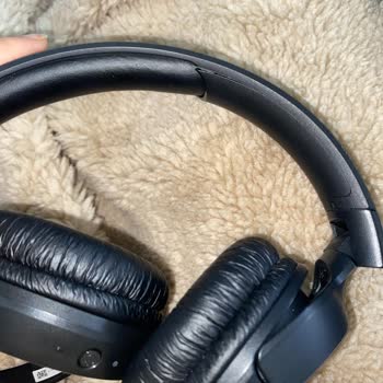 JBL Kulaküstü Kulaklık Üstü Açılıyor