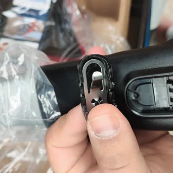 Media Markt Philips XC7043/01 Şarjlı Dik Süpürge Kırık Geldi.