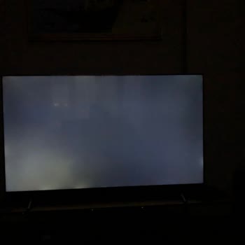 Grundig Marka Televizyon Işık Sızması Sorunu