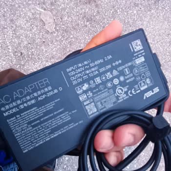 Yurtiçi Kargo Asus Marka Dizüstü Bilgisayar'ın Şarj Adaptörünün Eksik Olması