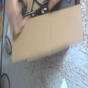 Yurtiçi Kargo Asus Marka Dizüstü Bilgisayar'ın Şarj Adaptörünün Eksik Olması