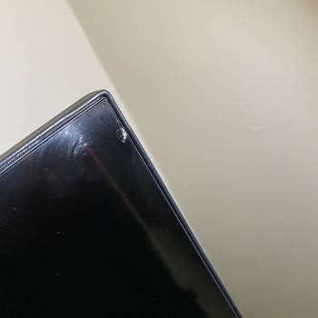 Migros Axen TV Kırık Çıktı