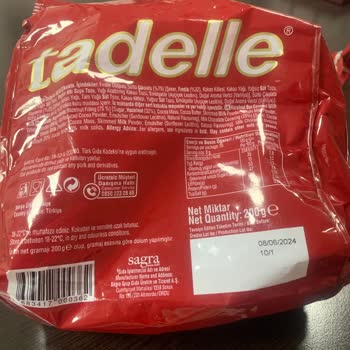 Sagra Tadelle Paket İçeriği Boş Yarım Çikolata Renginde Değişim