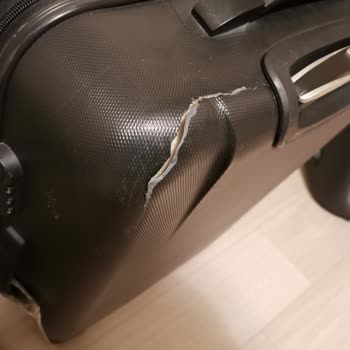 THY Bavulumu Paramparça Etti Ve Zararı Karşılamıyor