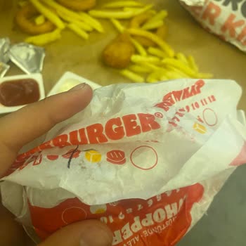Samsun Atakum Mimar Sinan Burger King Yanlış Eksik Ve Erimiş Sipariş