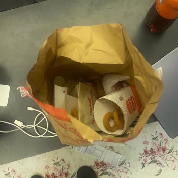 Samsun Atakum Mimar Sinan Burger King Yanlış Eksik Ve Erimiş Sipariş