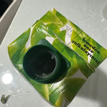 Cappy Meyve Suyu İçerisinden Çıkan Yosun