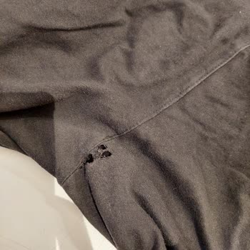 LCW Eşofman Altı 7 Ayda Delindi