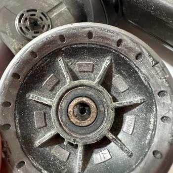 Dyson V15 Turbo Başlık Kırıldı