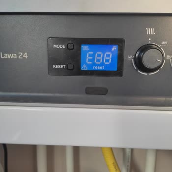 Warmhaus Sürekli Hata Kodu Veren Kombi İçin Çözüm Arayışı