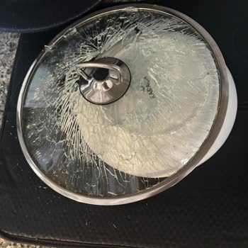 Karaca Züccaciye Karaca Tenceremin Kapağı Patladı Ve Hasarımın Karşılığı 100 TL Verildi