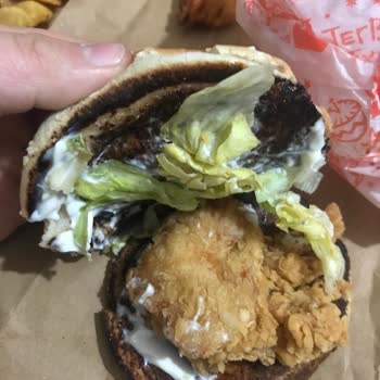 Popeyes Yanık Ve Bayat Ürün.