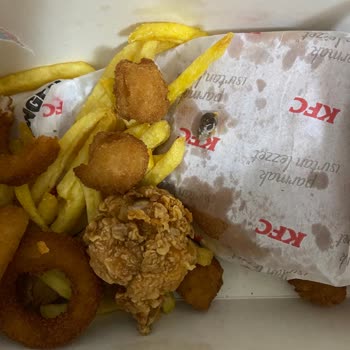 KFC Menüsünün İçinden Yabancı Madde Cıktı!
