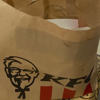 KFC Menüsünün İçinden Yabancı Madde Cıktı!