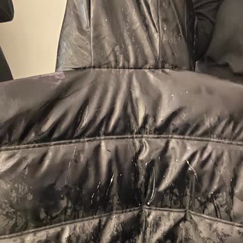 Zara Yağmurlu Havalarda Köpüren Mont Sorunu