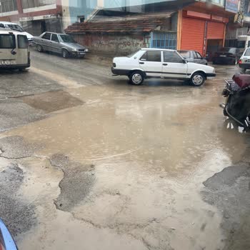 Kırıkkale Belediyesi Yol Bozuk Çukur Çok