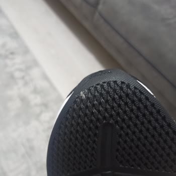 FLO Ayakkabı FLO Dan Gelen Hatalı Veyahut Çakma Ürün.