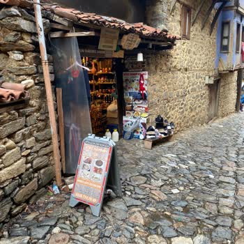 Atike Hanımın Konağı Özür Dahi Dilenmedi!