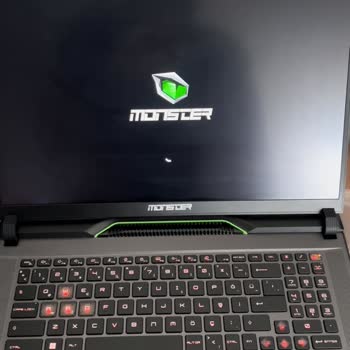 Monster Notebook Oyun Bilgisayarında İşlemci Isınma Sorunu Ve Kullanılmış Gibi Teslimat