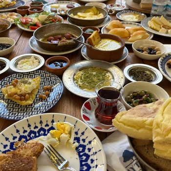 Ayten Usta Gurme Memnuniyetsizliği Ve Kahvaltı Fiyat Pahalılığı