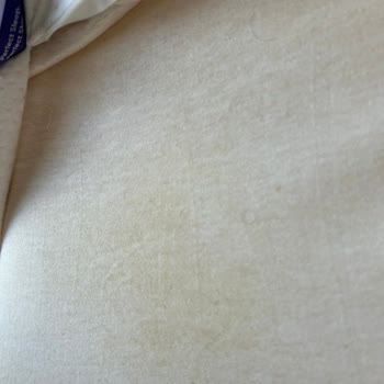 Hepsiburada 36 Ay Garantili Fahiş Fiyata Satılan Yastığın Küf Ve Koku Yapması