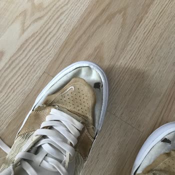Deterioration in Nike Shoe Quality Following Cleaning