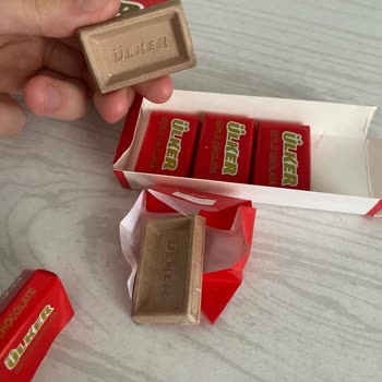 Ülker Napoliten Bozuk Çikolata