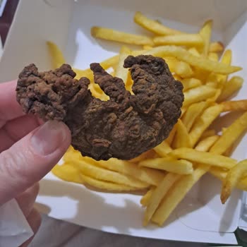 Crunchy Chickens Göktürk Şubeden Gelen Yemek!