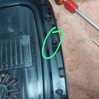 Yui Marka Kahve Makinesi Serviste Parçalandı