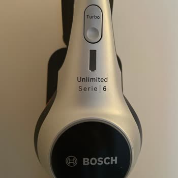 Bosch Unlimited Serie 6 Toz Haznesi Kırıldı
