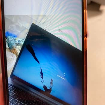 Trendyol'dan Aldığım B********* Kırık Geldi İade Ve Değişim Yapılmıyor