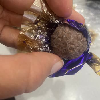 Bayatlamış Mantarlaşmış Patiswiss Çikolatası