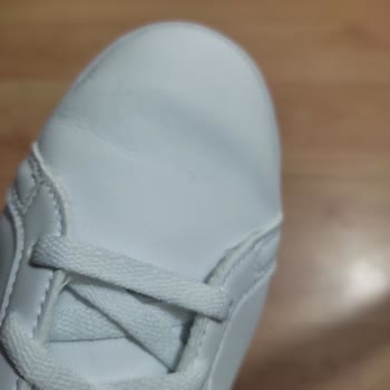 Adidas Ayıplı Hatalı Ayakkabı